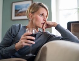 Early Warning Signs and Ways to Seek Help from Alcohol Addiction